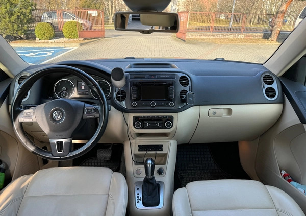 Volkswagen Tiguan cena 59000 przebieg: 178000, rok produkcji 2013 z Strzelin małe 379